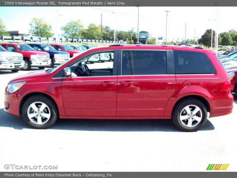 Pomegranate Red Metallic / Aero Grey 2009 Volkswagen Routan SEL