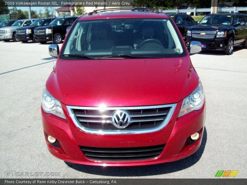 Pomegranate Red Metallic / Aero Grey 2009 Volkswagen Routan SEL