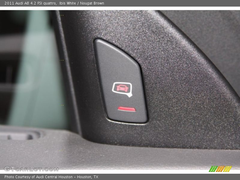 Ibis White / Nougat Brown 2011 Audi A8 4.2 FSI quattro