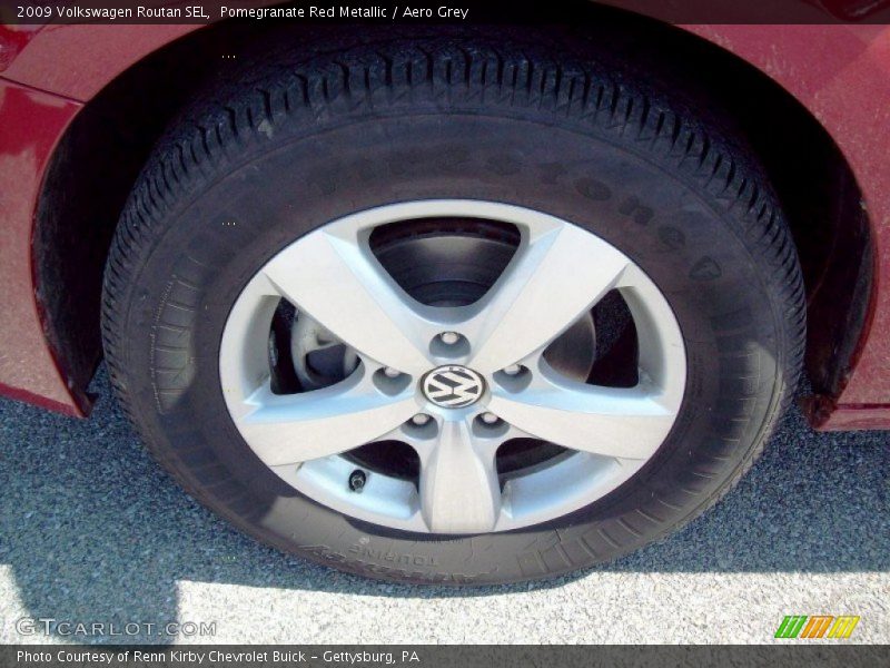 Pomegranate Red Metallic / Aero Grey 2009 Volkswagen Routan SEL
