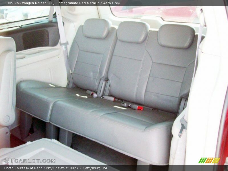 Pomegranate Red Metallic / Aero Grey 2009 Volkswagen Routan SEL