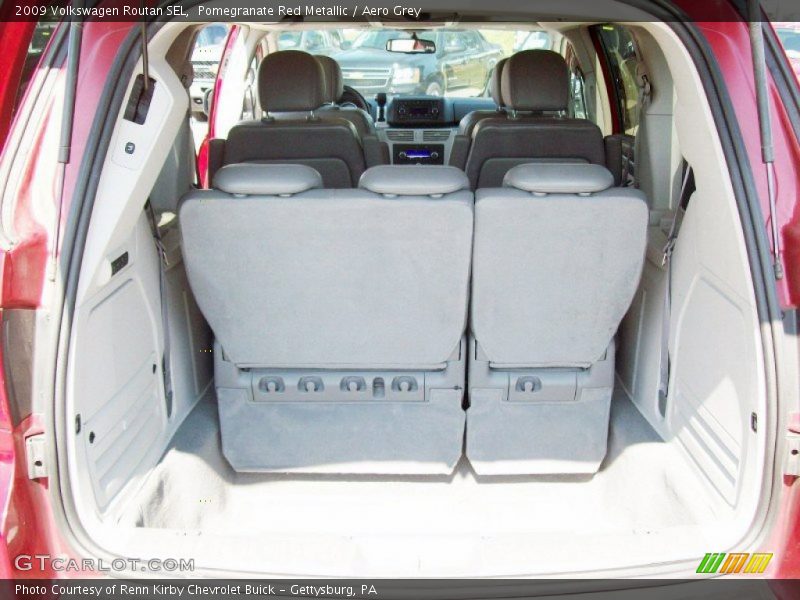 Pomegranate Red Metallic / Aero Grey 2009 Volkswagen Routan SEL