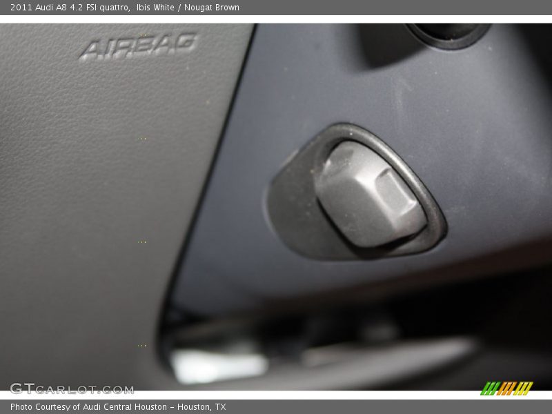 Ibis White / Nougat Brown 2011 Audi A8 4.2 FSI quattro