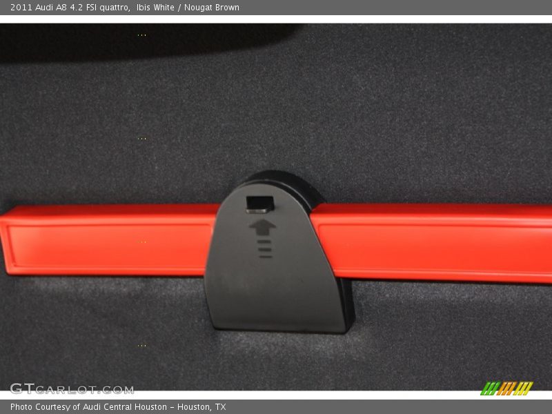 Ibis White / Nougat Brown 2011 Audi A8 4.2 FSI quattro