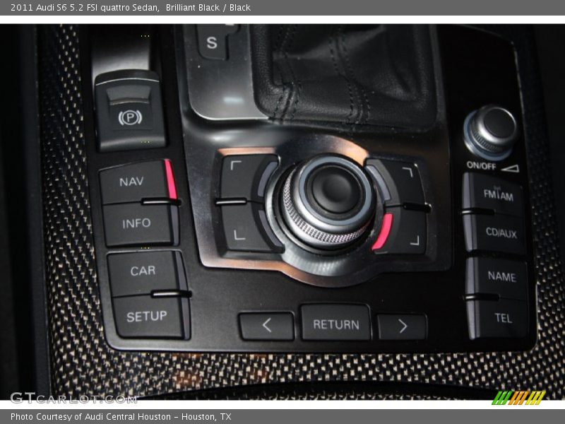 Controls of 2011 S6 5.2 FSI quattro Sedan