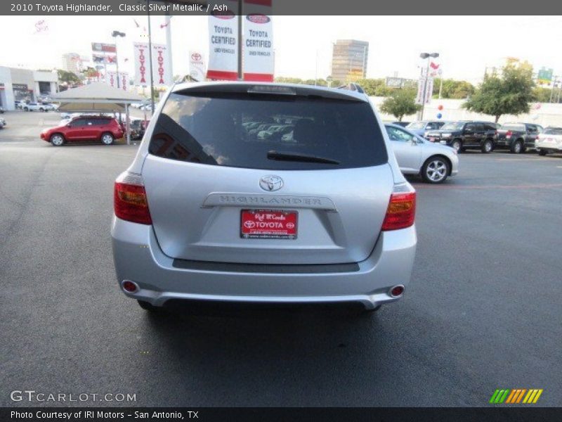 Classic Silver Metallic / Ash 2010 Toyota Highlander