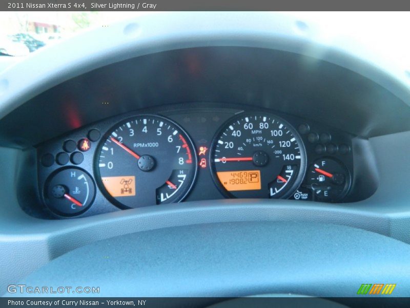 Silver Lightning / Gray 2011 Nissan Xterra S 4x4