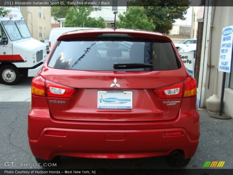 Rally Red Metallic / Black 2011 Mitsubishi Outlander Sport ES