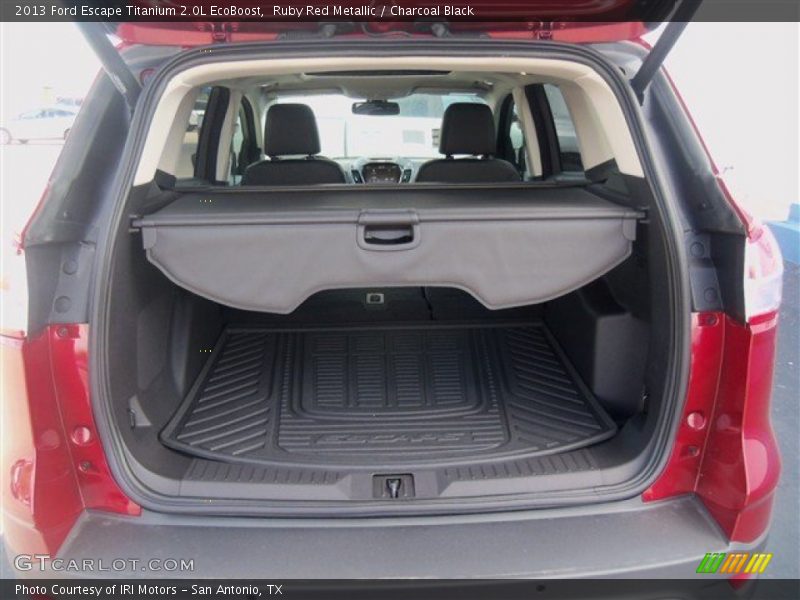  2013 Escape Titanium 2.0L EcoBoost Trunk