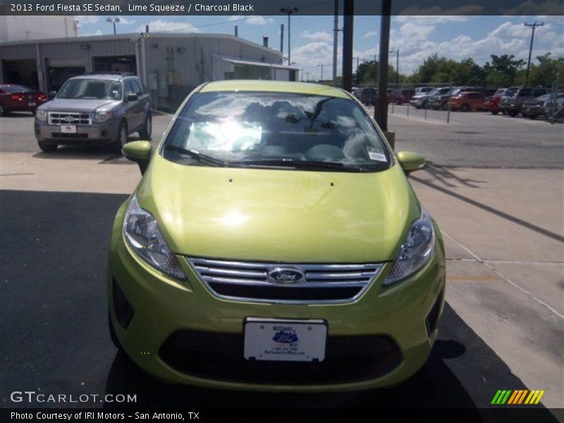 Lime Squeeze / Charcoal Black 2013 Ford Fiesta SE Sedan