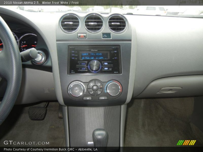 Winter Frost White / Frost 2010 Nissan Altima 2.5