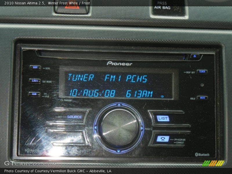 Winter Frost White / Frost 2010 Nissan Altima 2.5
