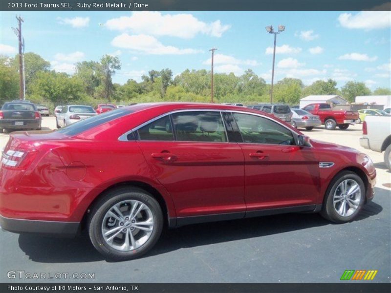 Ruby Red Metallic / Dune 2013 Ford Taurus SEL
