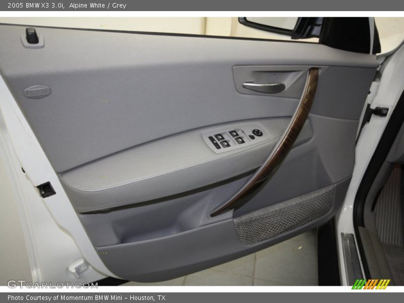 Alpine White / Grey 2005 BMW X3 3.0i