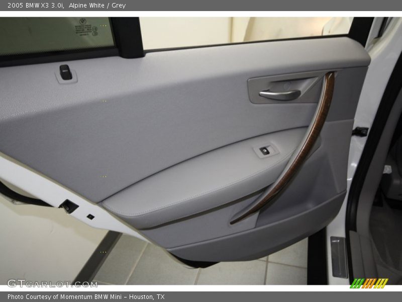 Alpine White / Grey 2005 BMW X3 3.0i