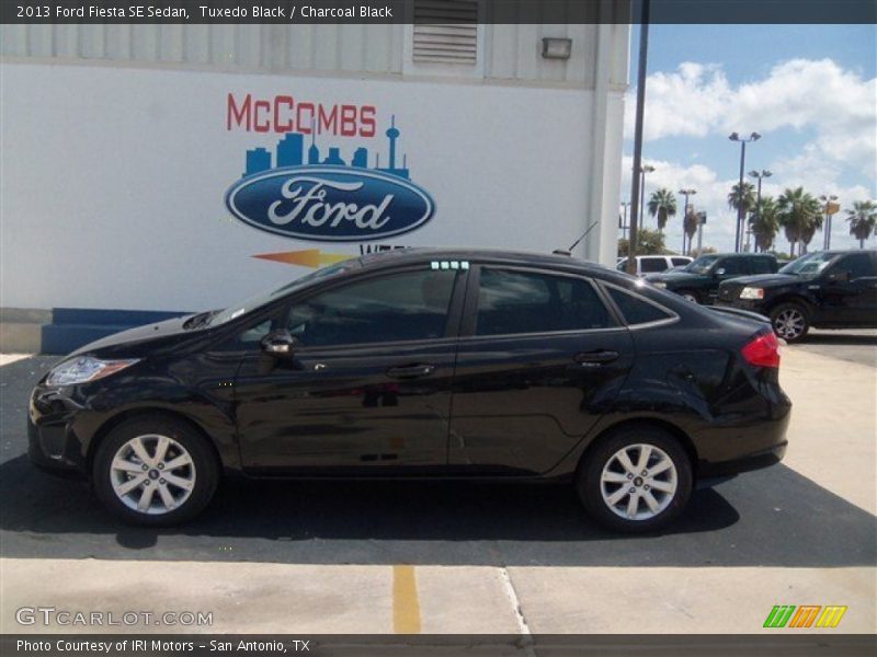 Tuxedo Black / Charcoal Black 2013 Ford Fiesta SE Sedan