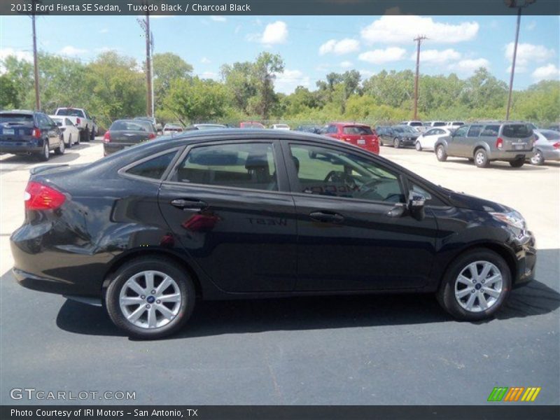 Tuxedo Black / Charcoal Black 2013 Ford Fiesta SE Sedan