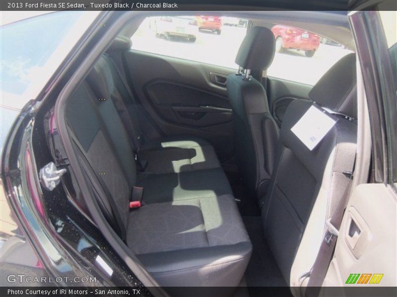 Tuxedo Black / Charcoal Black 2013 Ford Fiesta SE Sedan