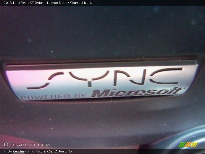 Tuxedo Black / Charcoal Black 2013 Ford Fiesta SE Sedan