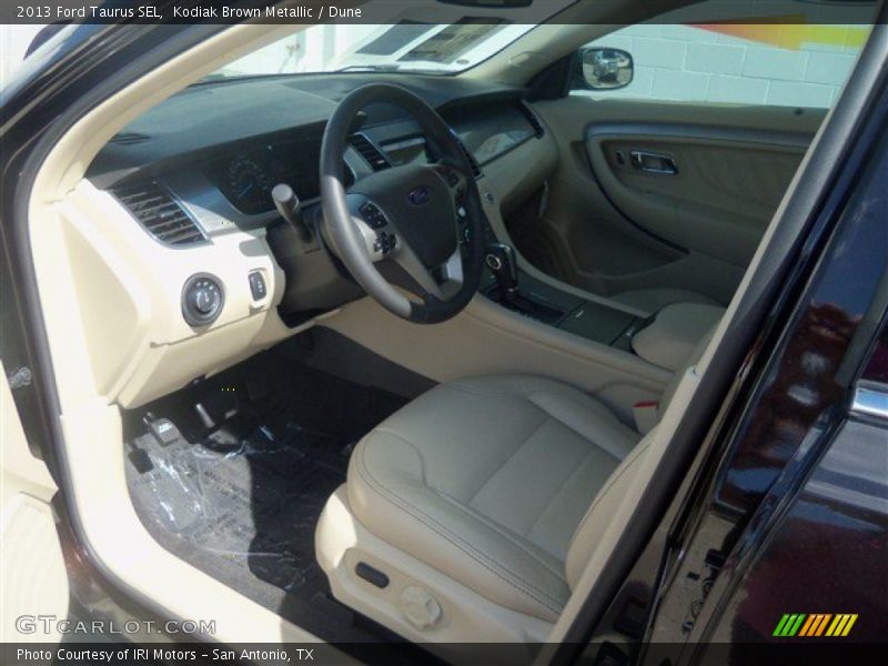 Kodiak Brown Metallic / Dune 2013 Ford Taurus SEL