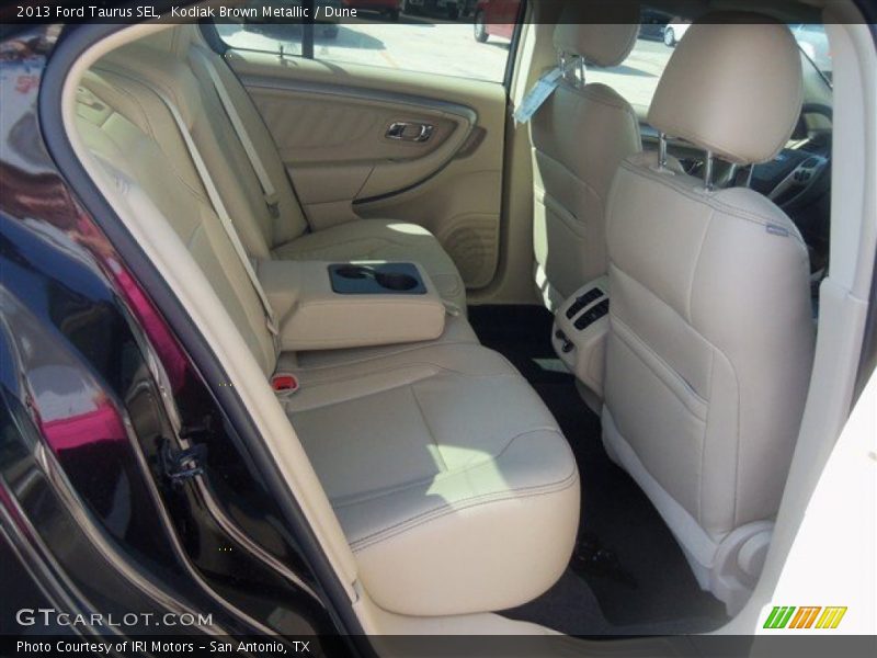 Kodiak Brown Metallic / Dune 2013 Ford Taurus SEL
