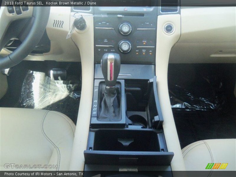 Kodiak Brown Metallic / Dune 2013 Ford Taurus SEL
