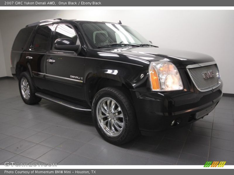 Onyx Black / Ebony Black 2007 GMC Yukon Denali AWD