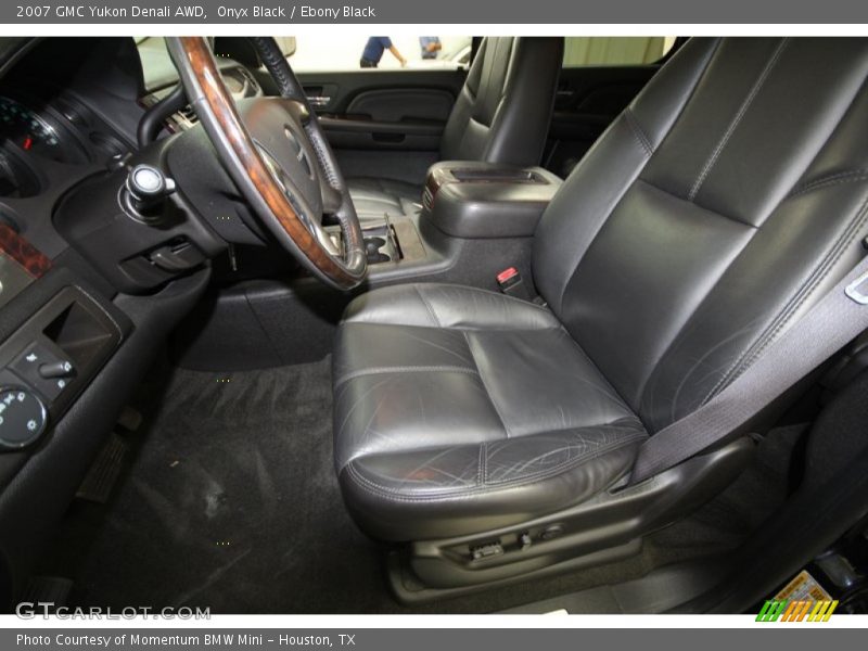 Onyx Black / Ebony Black 2007 GMC Yukon Denali AWD