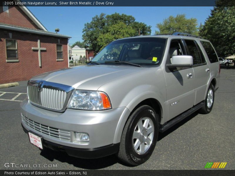 Silver Birch Metallic / Dove Grey 2005 Lincoln Navigator Luxury