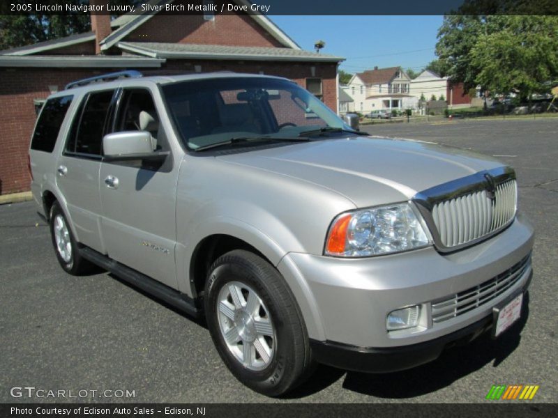 Silver Birch Metallic / Dove Grey 2005 Lincoln Navigator Luxury