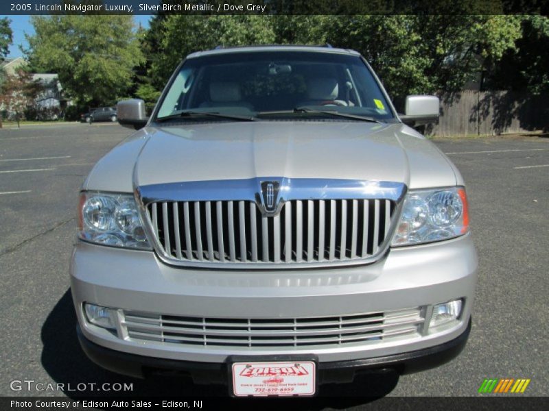 Silver Birch Metallic / Dove Grey 2005 Lincoln Navigator Luxury