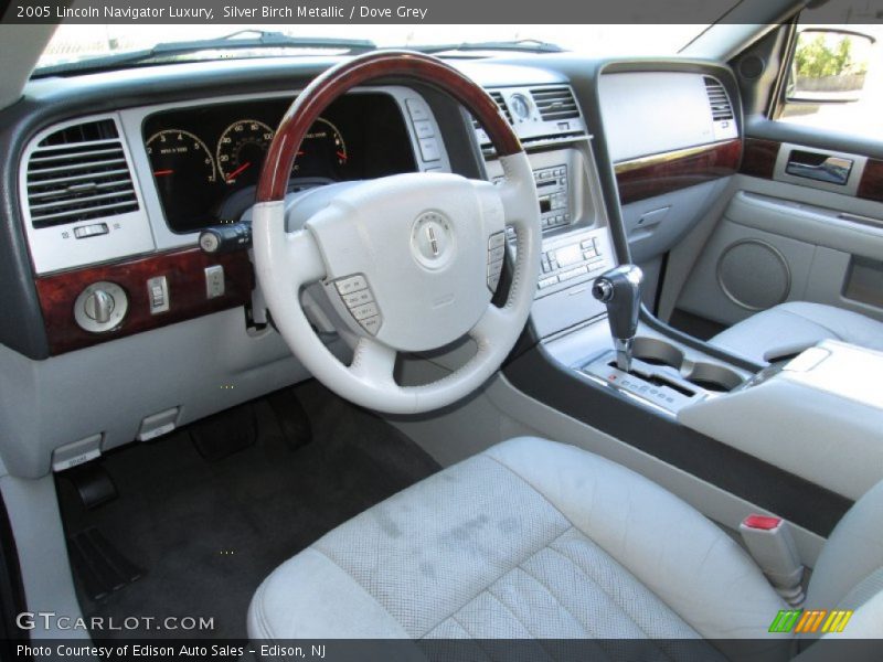 Silver Birch Metallic / Dove Grey 2005 Lincoln Navigator Luxury