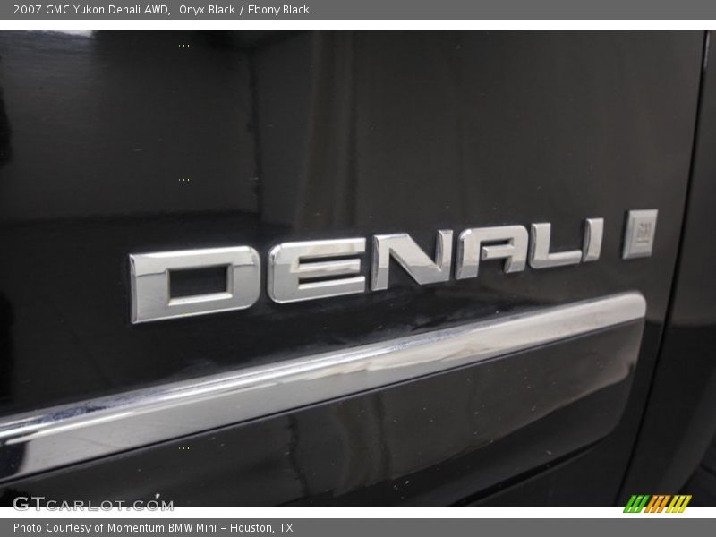 Onyx Black / Ebony Black 2007 GMC Yukon Denali AWD