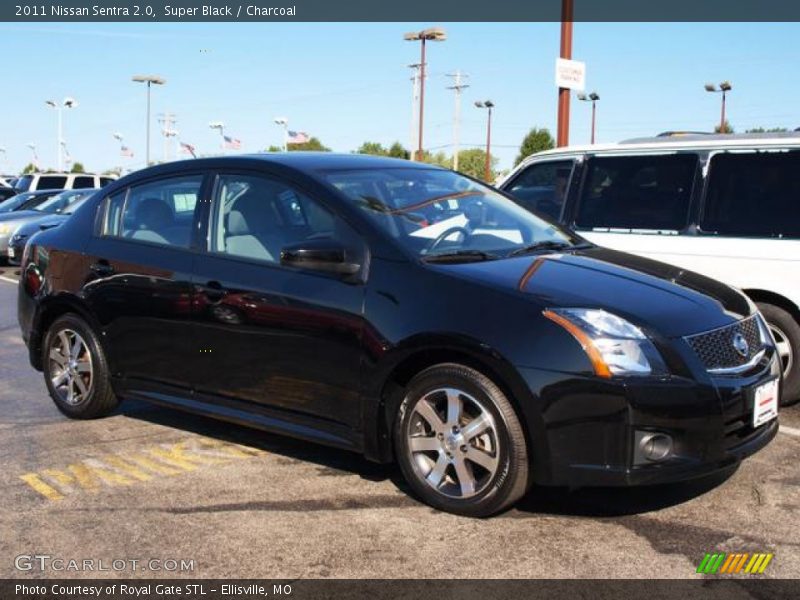 Super Black / Charcoal 2011 Nissan Sentra 2.0