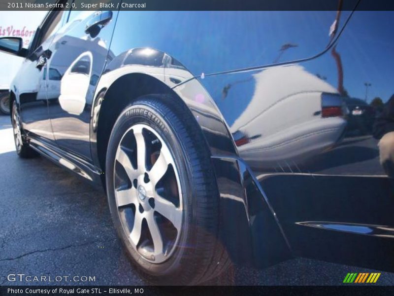 Super Black / Charcoal 2011 Nissan Sentra 2.0
