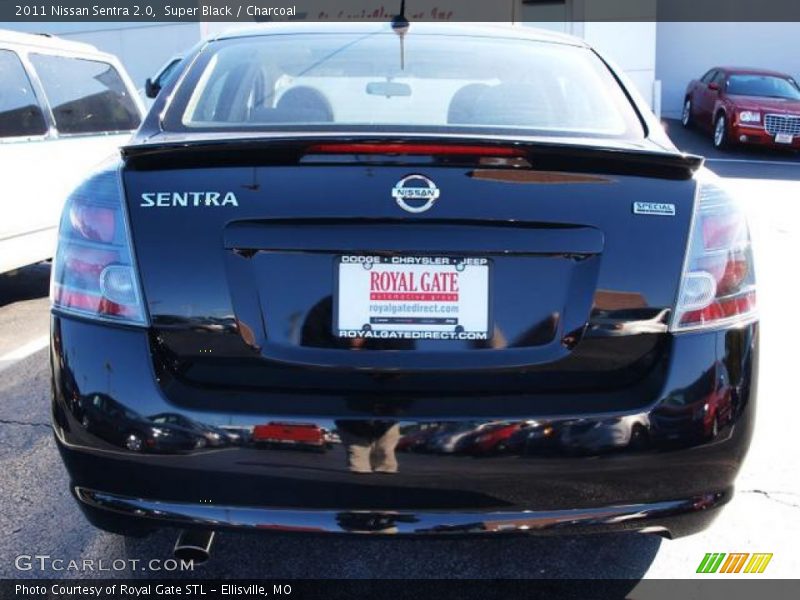 Super Black / Charcoal 2011 Nissan Sentra 2.0