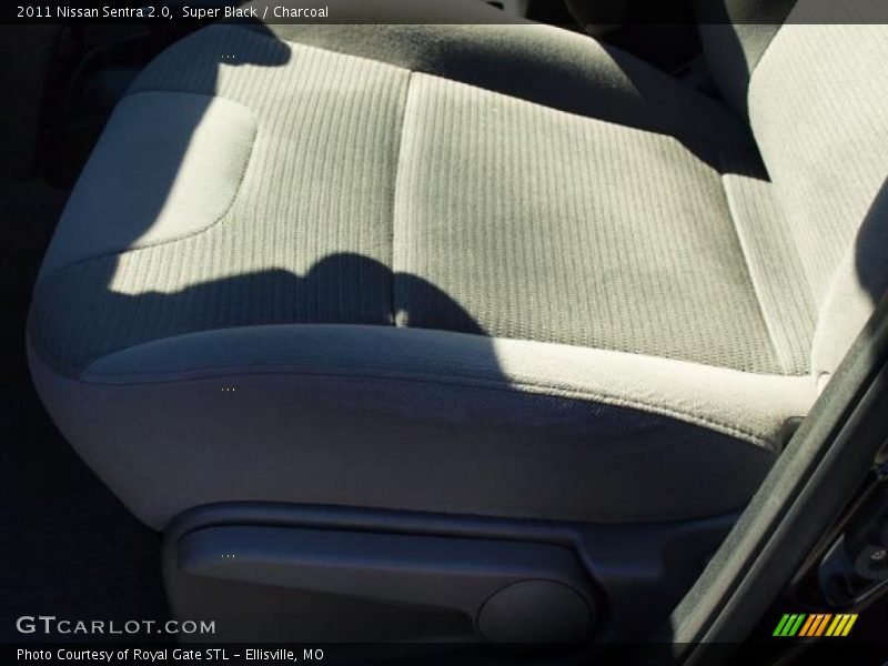 Super Black / Charcoal 2011 Nissan Sentra 2.0