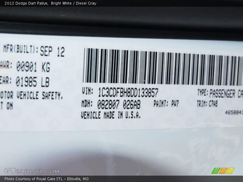 Bright White / Diesel Gray 2013 Dodge Dart Rallye