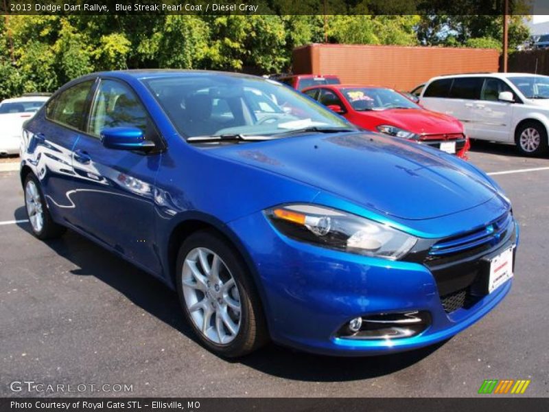 Front 3/4 View of 2013 Dart Rallye