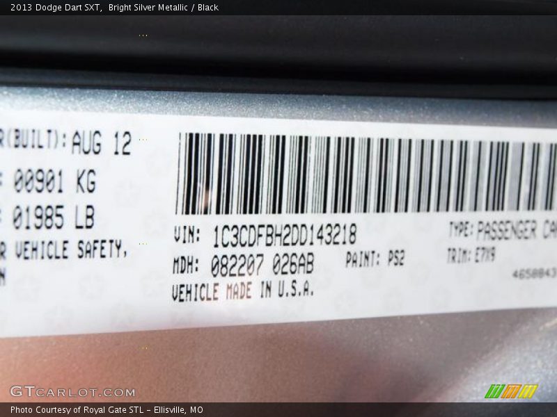 Bright Silver Metallic / Black 2013 Dodge Dart SXT