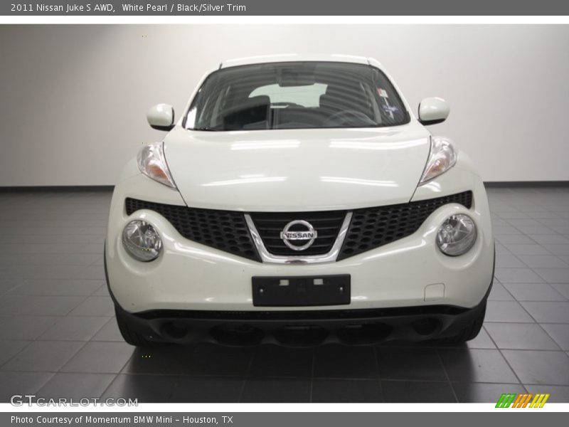 White Pearl / Black/Silver Trim 2011 Nissan Juke S AWD