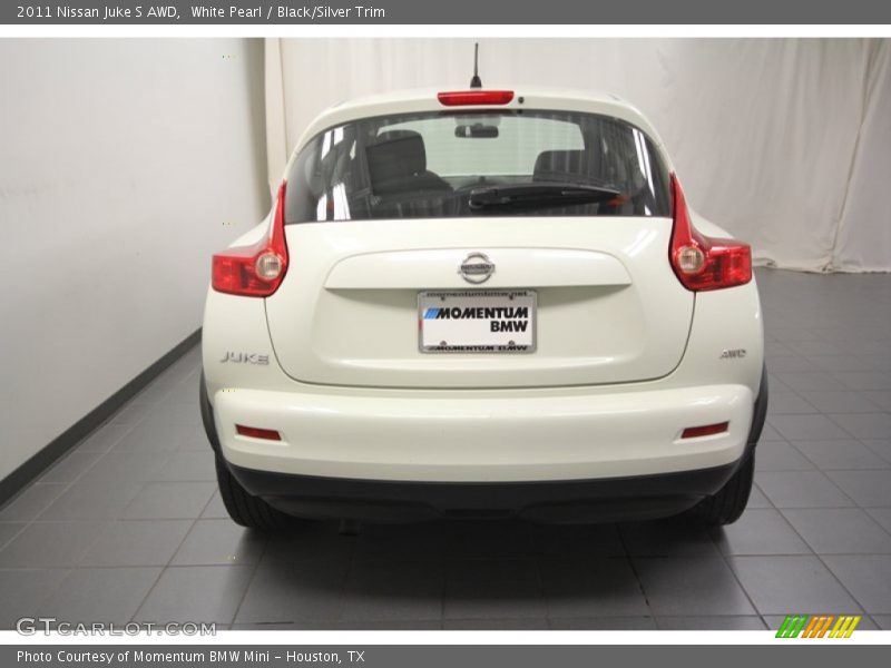 White Pearl / Black/Silver Trim 2011 Nissan Juke S AWD