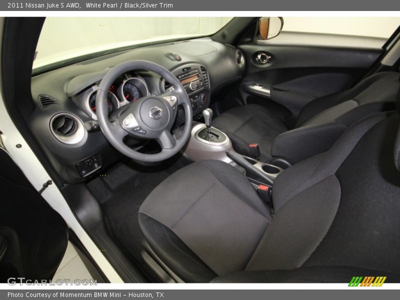 White Pearl / Black/Silver Trim 2011 Nissan Juke S AWD