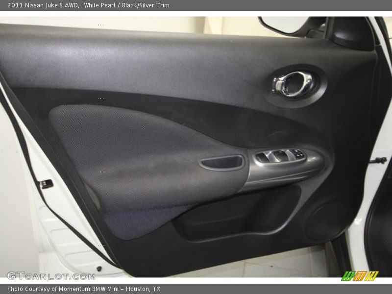White Pearl / Black/Silver Trim 2011 Nissan Juke S AWD
