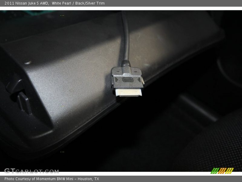 White Pearl / Black/Silver Trim 2011 Nissan Juke S AWD