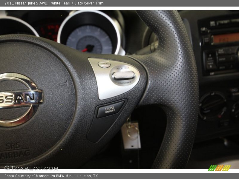 White Pearl / Black/Silver Trim 2011 Nissan Juke S AWD