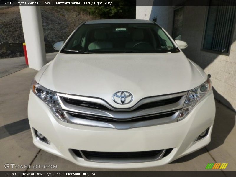 Blizzard White Pearl / Light Gray 2013 Toyota Venza LE AWD