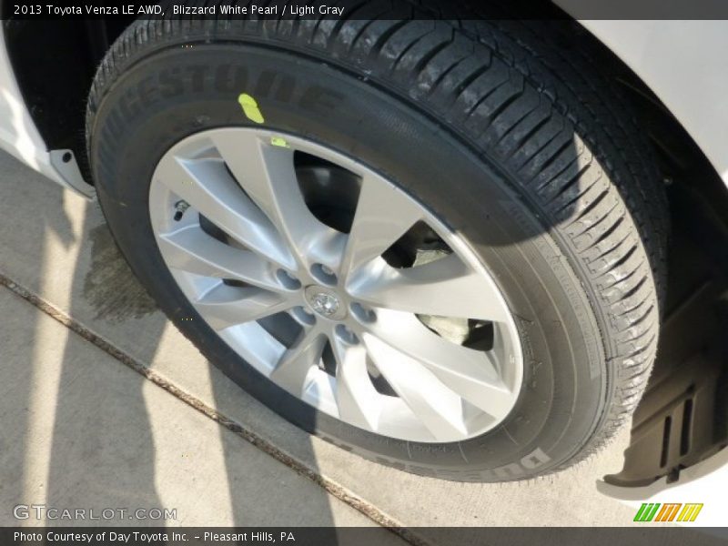 Blizzard White Pearl / Light Gray 2013 Toyota Venza LE AWD