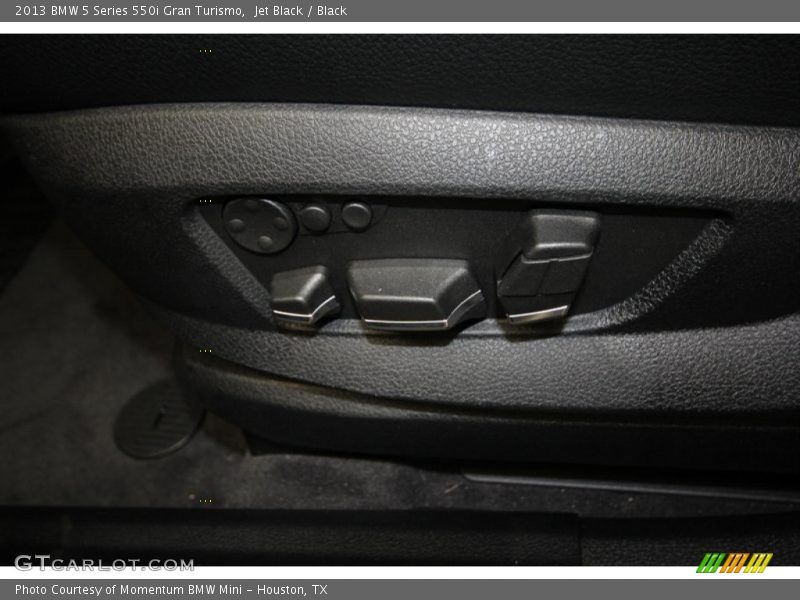 Jet Black / Black 2013 BMW 5 Series 550i Gran Turismo