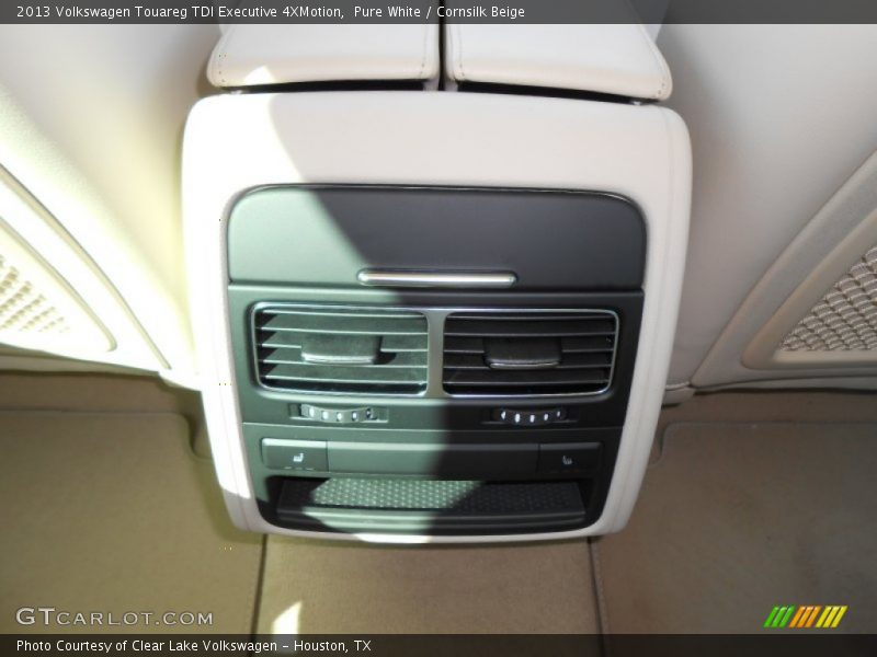 Pure White / Cornsilk Beige 2013 Volkswagen Touareg TDI Executive 4XMotion